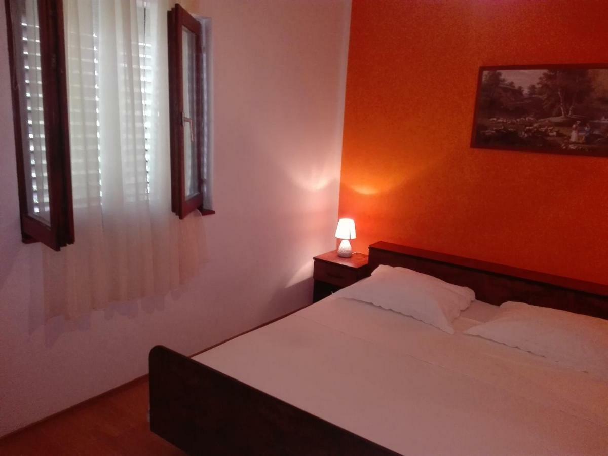 Apartment Luka Trogir Exterior foto